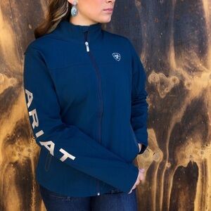 Ariat blue softshell jacket medium but is definitely a size small never worn